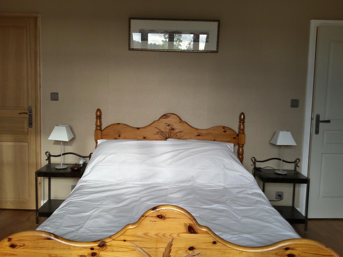 コンフォラン 13 Bees Bed & Breakfast エクステリア 写真