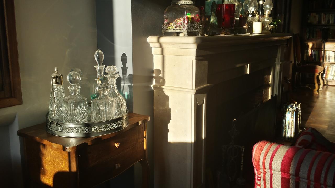 コンフォラン 13 Bees Bed & Breakfast エクステリア 写真